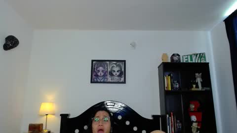 Snapshot of toothyy chatting on May 11, 2026, 2:45 pm toothyy online show from May 11, 2026, 2:45 pm