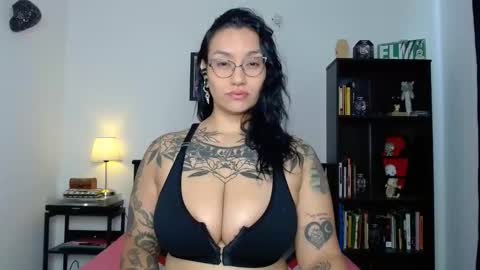 Snapshot of toothyy chatting on May 12, 2026, 1:41 pm toothyy online show from May 12, 2026, 1:41 pm