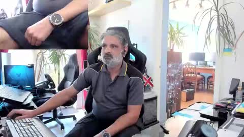 topalphaboss online show from October 31, 2025, 2:18 pm