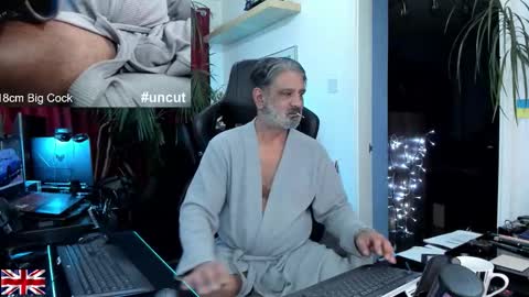 topalphaboss online show from November 9, 2025, 2:54 am