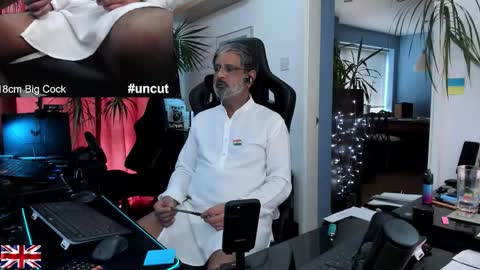 topalphaboss online show from November 29, 2025, 1:03 pm