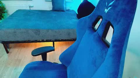 topcranberry online show from October 30, 2025, 10:43 pm