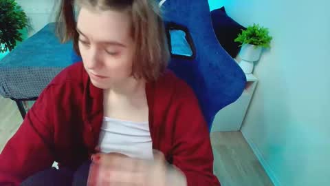 topcranberry online show from November 23, 2025, 2:28 pm