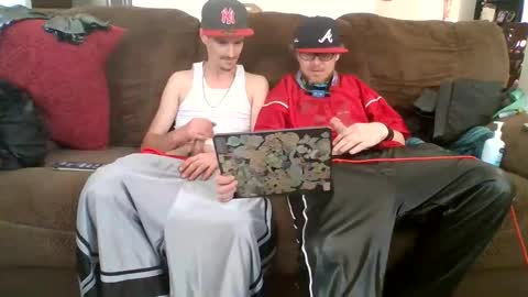 SagMeOreduceMe online show from October 17, 2025, 6:43 pm