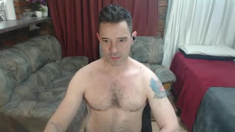 Snapshot of toptobottom4u chatting on May 16, 2026, 8:11 am toptobottom4u online show from May 16, 2026, 8:11 am