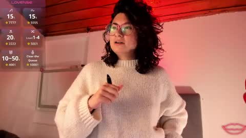 tori_just online show from April 10, 2026, 1:27 pm