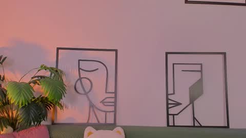 Tori online show from October 6, 2025, 5:27 am