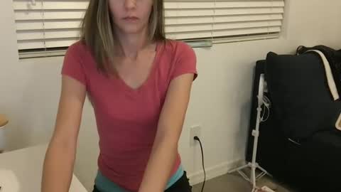 Tori Ryann online show from January 1, 2025, 8:56 am