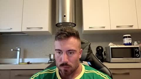 toro_arrapato online show from November 19, 2025, 10:15 am