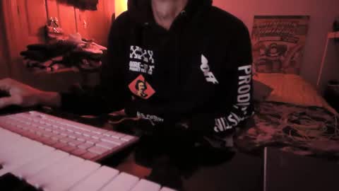 Snapshot of torosko chatting on November 24, 2025, 5:12 pm Torosko online show from November 24, 2025, 5:12 pm