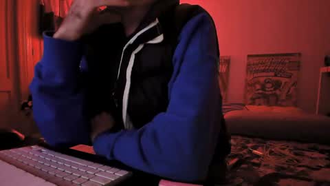 Snapshot of torosko chatting on November 26, 2025, 7:48 pm Torosko online show from November 26, 2025, 7:48 pm