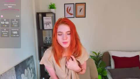 Snapshot of toshikolootens chatting on November 16, 2025, 1:11 am Mari online show from November 16, 2025, 1:11 am