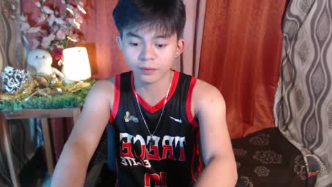 Toshiro online show from December 24, 2024, 10:06 pm