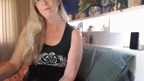 Milly online show from May 14, 2026, 11:22 pm