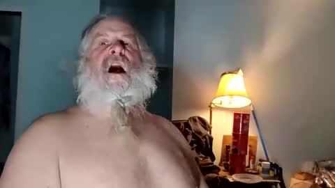 totallyawesome_65 online show from February 24, 2025, 7:33 am