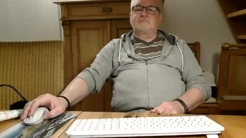 toto758 online show from June 14, 2026, 8:11 pm