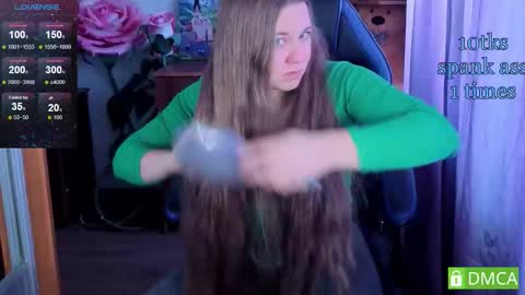   online show from September 21, 2025, 7:54 am