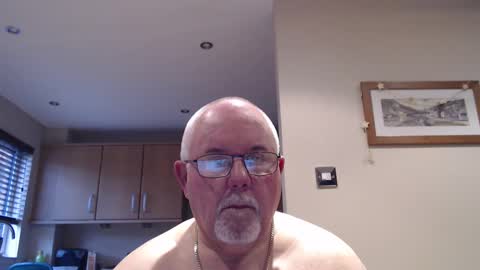 Snapshot of touchwood25 chatting on December 13, 2024, 9:46 am TOUCHWOOD25 online show from December 13, 2024, 9:46 am