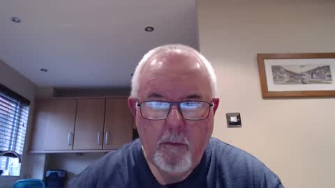 Snapshot of touchwood25 chatting on January 6, 2025, 9:52 am TOUCHWOOD25 online show from January 6, 2025, 9:52 am