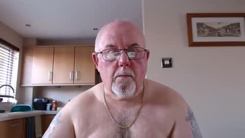 Snapshot of touchwood25 chatting on March 3, 2025, 9:11 am TOUCHWOOD25 online show from March 3, 2025, 9:11 am