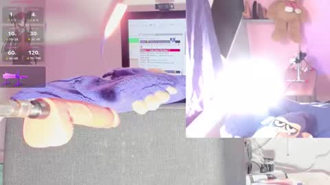 touk_kira online show from November 24, 2025, 5:51 am