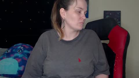 Snapshot of toxiclilly chatting on December 17, 2024, 7:40 am Lilly Miss Mistress Goddess Maam Queen Boss online show from December 17, 2024, 7:40 am