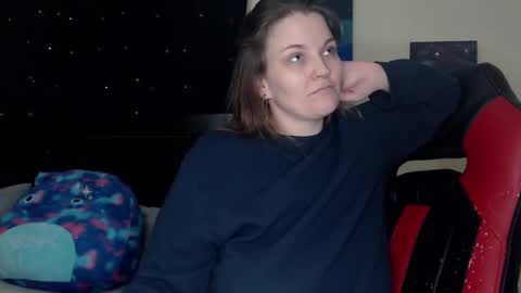 Snapshot of toxiclilly chatting on December 19, 2024, 11:39 am Lilly Miss Mistress Goddess Maam Queen Boss online show from December 19, 2024, 11:39 am