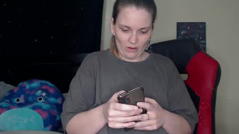 Snapshot of toxiclilly chatting on December 30, 2024, 8:54 am Lilly Miss Mistress Goddess Maam Queen Boss online show from December 30, 2024, 8:54 am