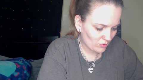Snapshot of toxiclilly chatting on February 8, 2025, 9:24 am Lilly Miss Mistress Goddess Maam Queen Boss online show from February 8, 2025, 9:24 am