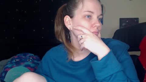 Snapshot of toxiclilly chatting on February 10, 2025, 8:20 am Lilly Miss Mistress Goddess Maam Queen Boss online show from February 10, 2025, 8:20 am