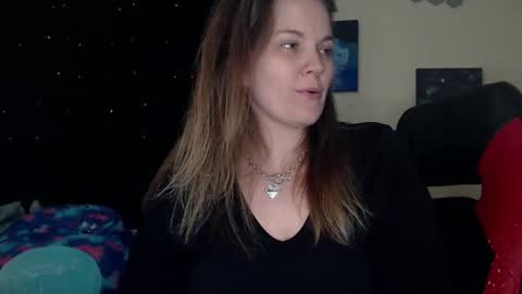 Snapshot of toxiclilly chatting on February 11, 2025, 7:33 am Lilly Miss Mistress Goddess Maam Queen Boss online show from February 11, 2025, 7:33 am
