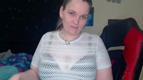 Snapshot of toxiclilly chatting on March 6, 2025, 11:14 am Lilly Miss Mistress Goddess Maam Queen Boss online show from March 6, 2025, 11:14 am