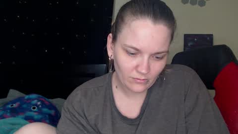 Snapshot of toxiclilly chatting on March 10, 2025, 10:15 am Lilly Miss Mistress Goddess Maam Queen Boss online show from March 10, 2025, 10:15 am