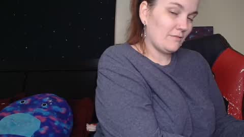 Snapshot of toxiclilly chatting on October 12, 2025, 7:40 am Lilly Miss Mistress Goddess Maam Queen Boss online show from October 12, 2025, 7:40 am