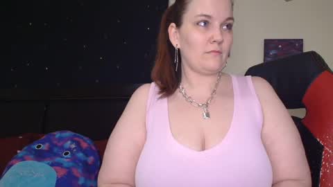 Snapshot of toxiclilly chatting on October 19, 2025, 8:48 am Lilly Miss Mistress Goddess Maam Queen Boss online show from October 19, 2025, 8:48 am