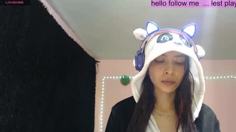 toxca69 online show from February 3, 2025, 12:36 pm