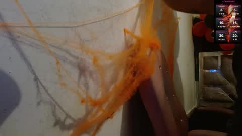 toxca69 online show from October 27, 2025, 9:13 am