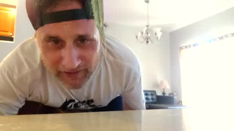 Snapshot of toyfuckcouple chatting on September 18, 2025, 5:48 pm HusbandShamner online show from September 18, 2025, 5:48 pm