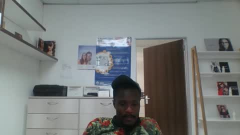 tpnuts online show from December 2, 2025, 9:25 am