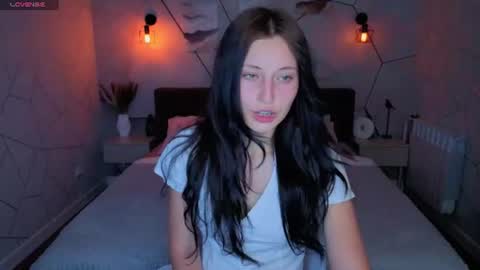 Snapshot of tracey_gill chatting on June 25, 2026, 9:14 am tracey_gill online show from June 25, 2026, 9:14 am