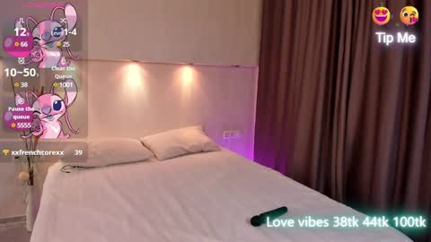 Snapshot of tracy_tay1or chatting on March 5, 2025, 12:27 am Tracy GMT2 Mon 3 AM - 4 PM Tue 3 AM - 4 PM Wed 3 AM - 4 PM Thur 3 AM - 4 PM Fri 3 AM - 4 PM online show from March 5, 2025, 12:27 am