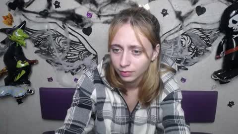 TracyLeeBB online show from November 11, 2025, 2:39 pm