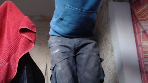 Snapshot of tralalabala chatting on December 12, 2024, 2:44 pm Tralalabala online show from December 12, 2024, 2:44 pm