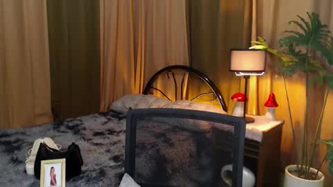 ROSY TAN  BE MY KING DONT FORGET TO FOLLOW AND THUMBS UP ME online show from September 19, 2025, 4:51 pm