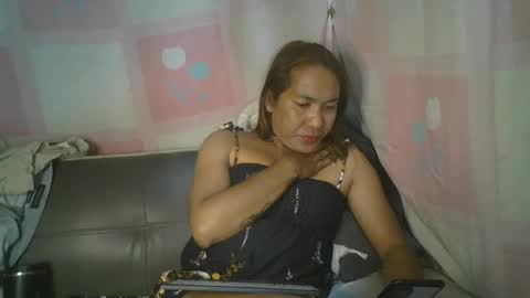 transhottie28 online show from February 26, 2025, 10:04 am