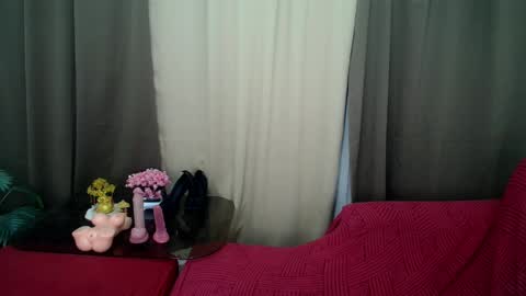 Snapshot of transmanilasue chatting on June 1, 2026, 4:25 am Sue online show from June 1, 2026, 4:25 am
