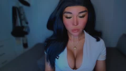 Snapshot of transnextdoor_ chatting on March 10, 2025, 5:00 am ALMIGHTY GODDESS VALENTINA online show from March 10, 2025, 5:00 am