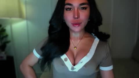 Snapshot of transnextdoor_ chatting on September 14, 2025, 9:25 pm ALMIGHTY GODDESS VALENTINA online show from September 14, 2025, 9:25 pm