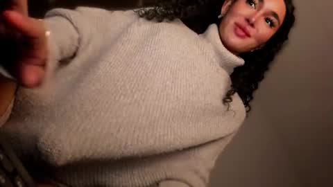 Snapshot of transnextdoor_ chatting on October 12, 2025, 2:05 pm ALMIGHTY GODDESS VALENTINA online show from October 12, 2025, 2:05 pm