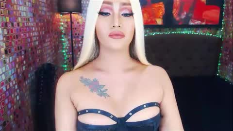 KYLIE BELLA  TS online show from February 16, 2025, 3:47 am